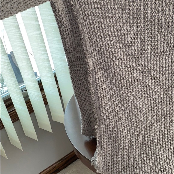 Elan taupe sweater with shoulder cut outs - Picture 6 of 9